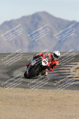 media/Nov-16-2025-Race Pace (Sun) [[8c5fa54630]]/Verified Riders/8-Turn 12 (120pm)/